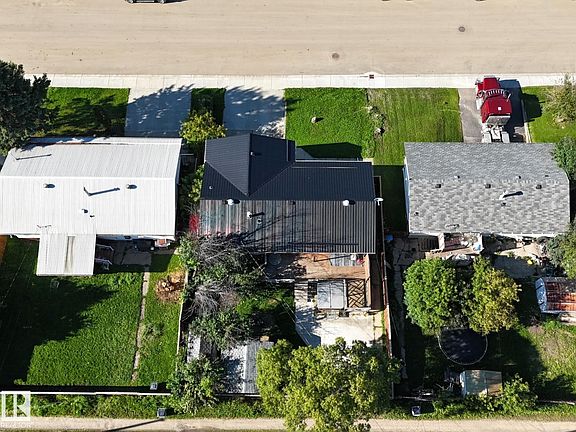 5th image of 4631 47th Ave