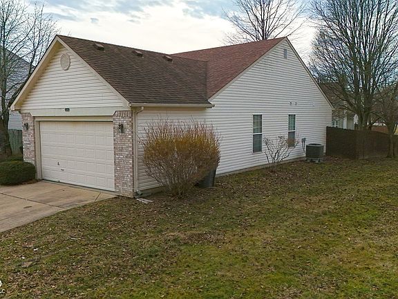 2nd image of 8346 Montgomery Ave
