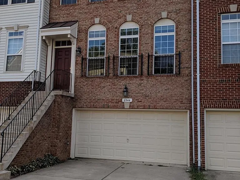 8544 Wyngate Manor Ct — Photo 1