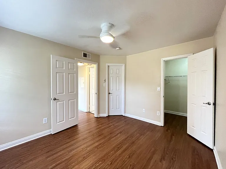 2160 Highpointe Dr #112 — Photo 18