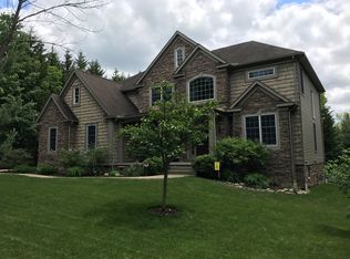 4322 Regal Brook Dr, Medina, OH