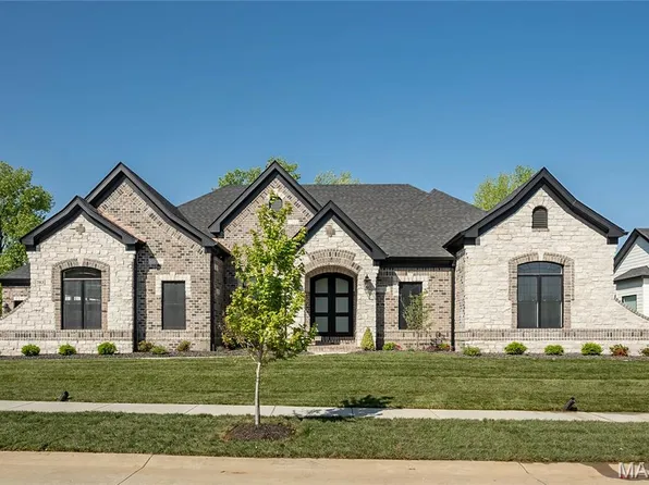 783 Schaeffers Grove Ct, Chesterfield, MO 63005