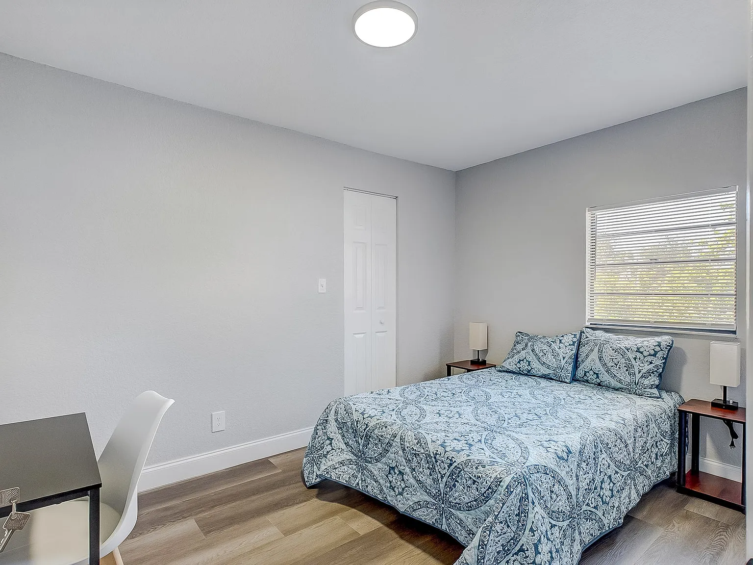 4 bed, 4.0 bath, 3393 sqft, $879 — Photo 2
