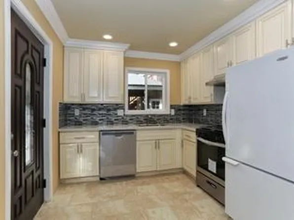 1011 Delaware Ave #A, Santa Cruz, CA 95060