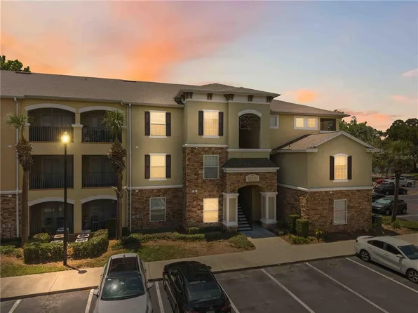 10201 Courtney Palms Blvd APT 204, Tampa, FL 33619