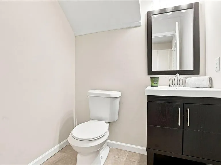 5527 Bridge Pointe Dr — Photo 34