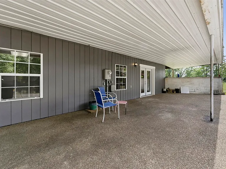 168 Halfway Rd — Photo 41