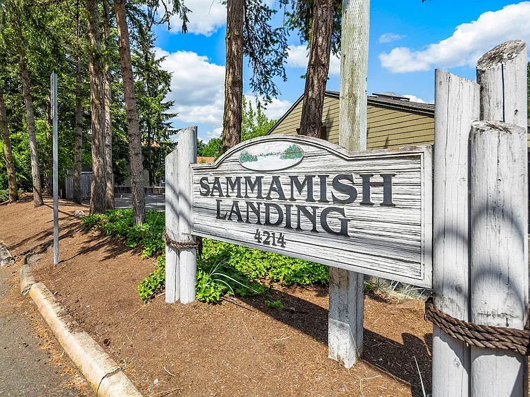 4214 W Lake Sammamish Pkwy NE #301 — Photo 28