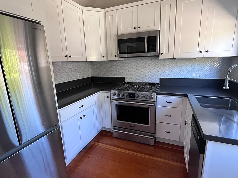 4243 E Vermont St — Photo 13