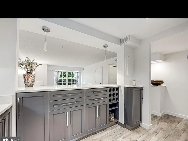 7600 Tremayne Pl #107 — Photo 8