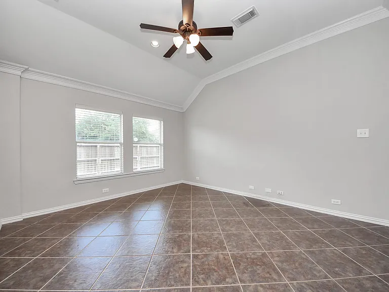 18403 Sierra Falls Ct — Photo 42
