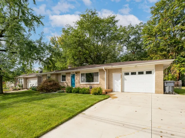 7104 Rockford St, Portage, MI 49024