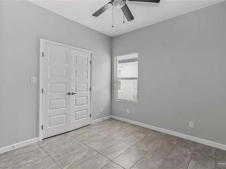 901 Sugar Dr #4 — Photo 5