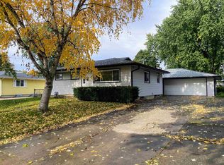 1414 Delaware Blvd, Madison, WI 53704