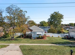 32100 Schoenherr Rd, Warren, MI 48088