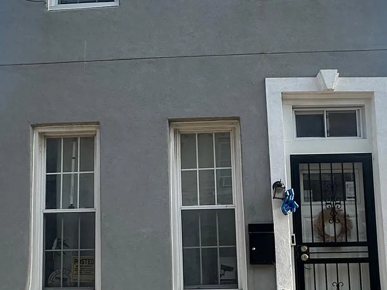 2512 Nicholas St — Photo 1