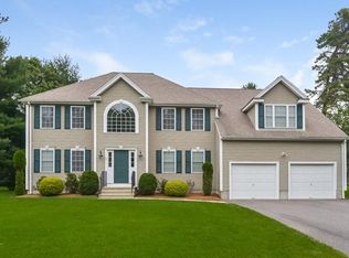 31 Hearthstone Rd, South Easton, MA 02375