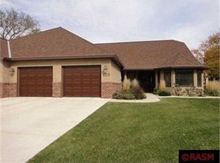 120 Apple Nook Ct, Mankato, MN 56001