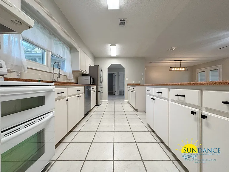 1501 Royal Palm Dr — Photo 9