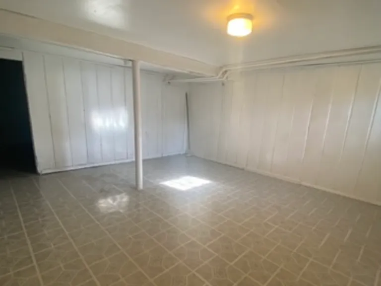 2454 W Cold Spring Ln — Photo 10