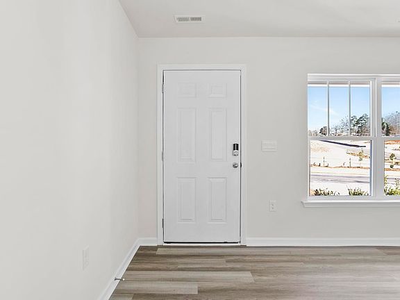 4th image of 134 Bobbin Rd