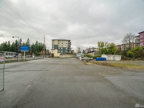 2nd image of 21920 Pacific Hwy S