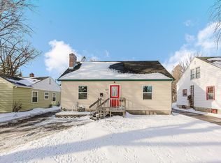 427 13th St S, Moorhead, MN 56560