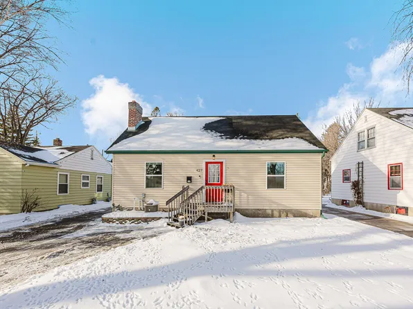 427 13th St S, Moorhead, MN 56560