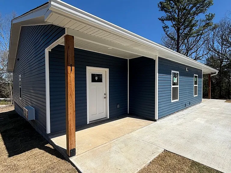 188 Summit St — Photo 2