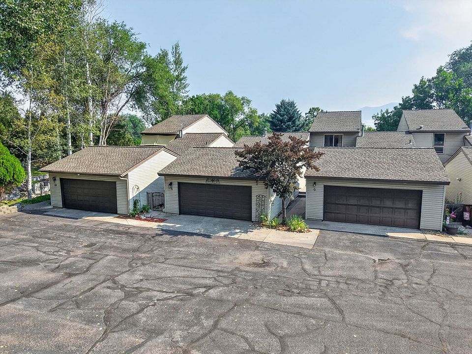 1st image of 8 Cedar Holw