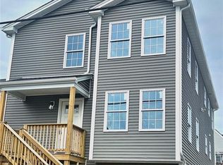 255 Ohio Ave, Providence, RI 02905