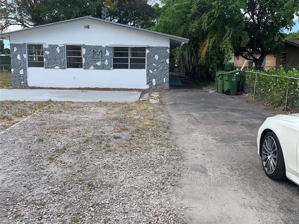 308 NW 9th St, Hallandale, FL 33009