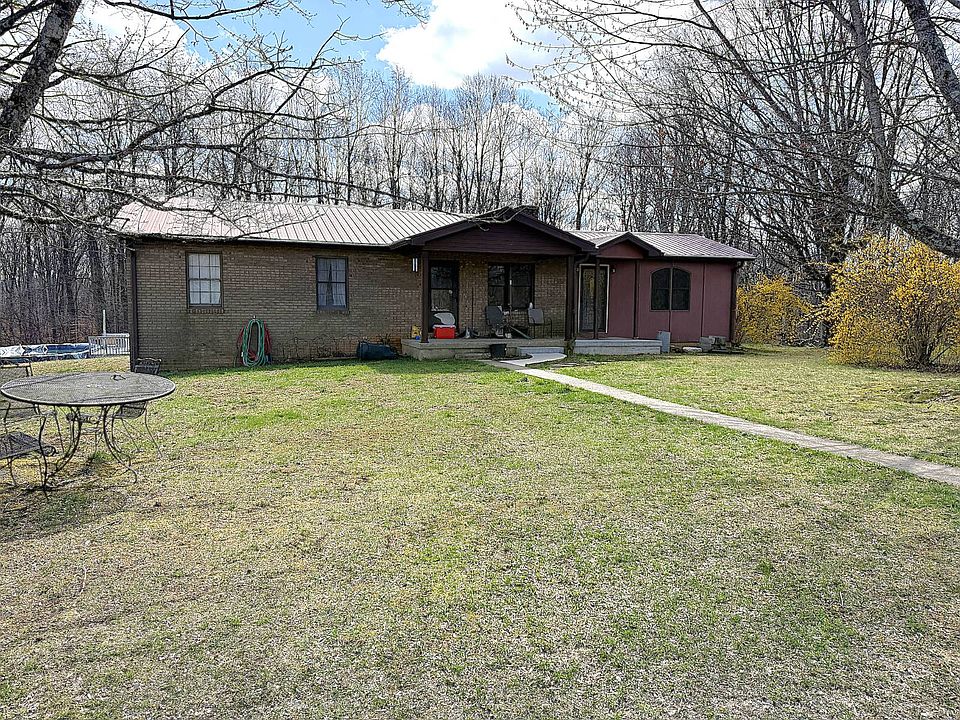 1st image of 225 Peavey Rd