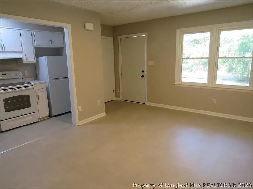 1 bed, 1.0 bath, 625 sqft, $775 — Photo 3