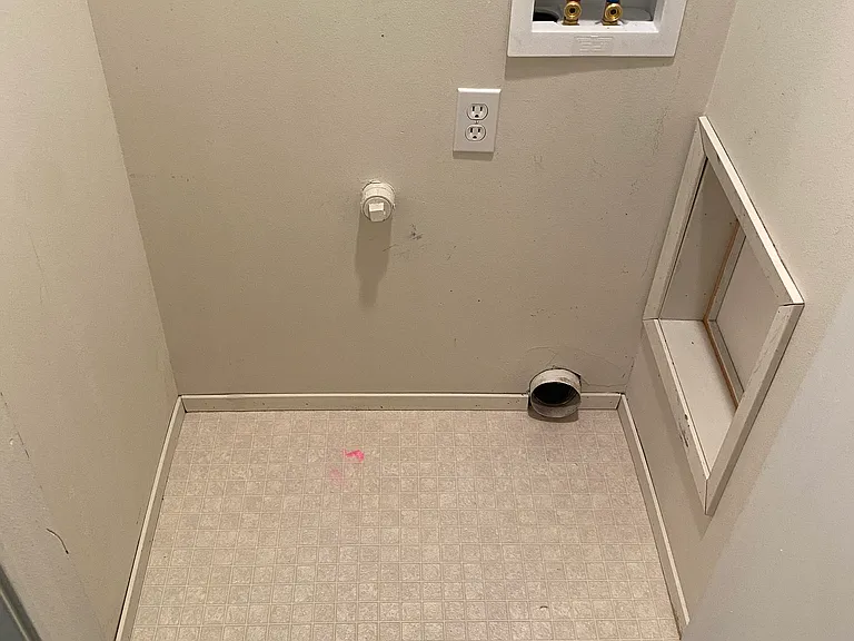 2086 NE Linnea Dr #2 — Photo 16