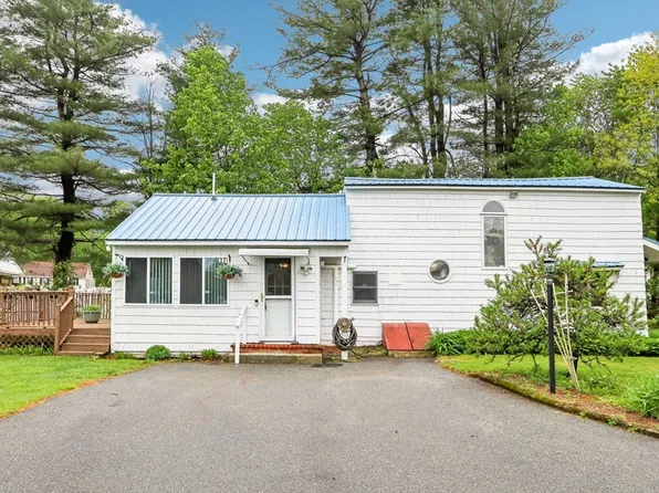 19 Burdette St, Dracut, MA 01826