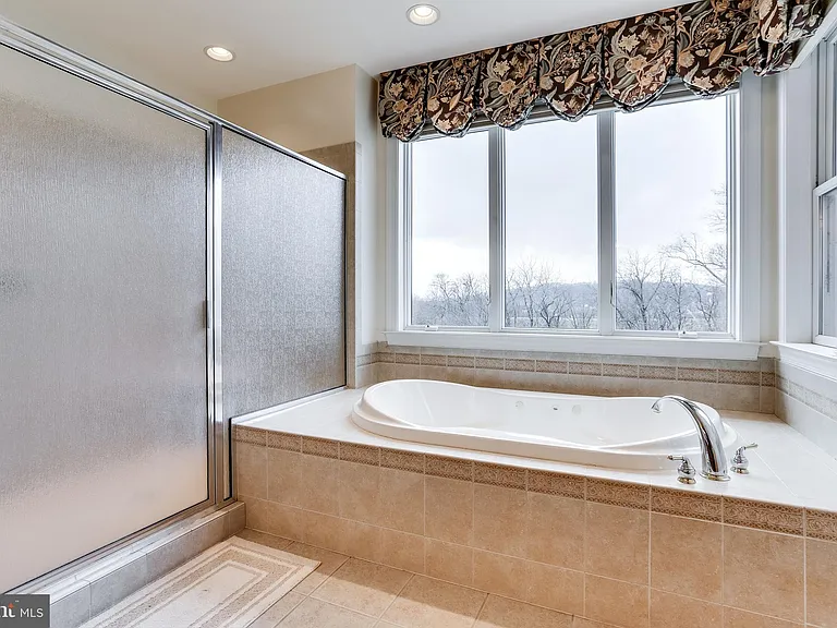 4410 Tuscarora Rd — Photo 35