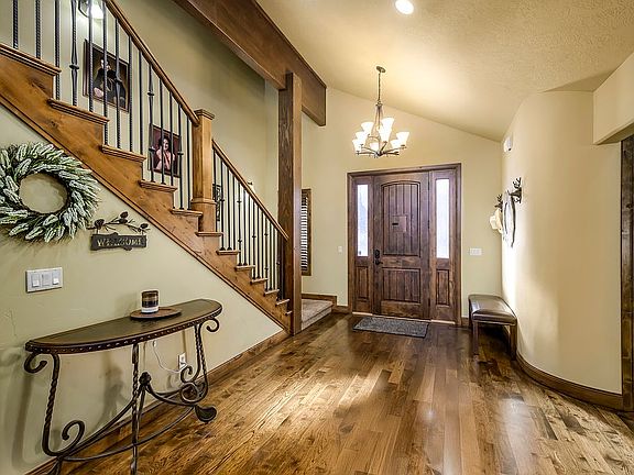 Entry way