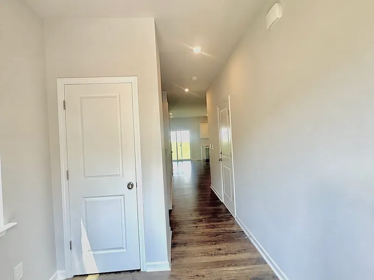 177 Randwick Ln — Photo 4
