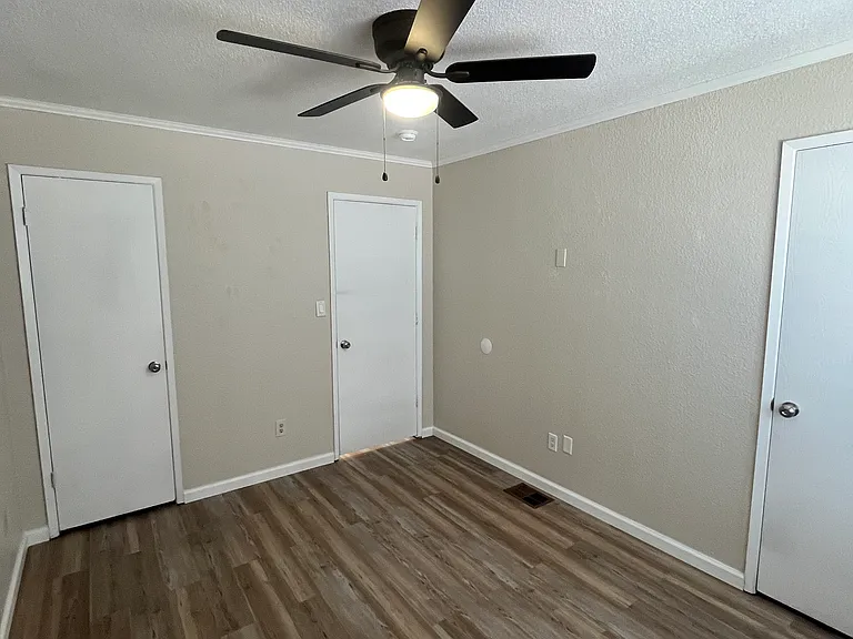 Room #1 w 2 closets