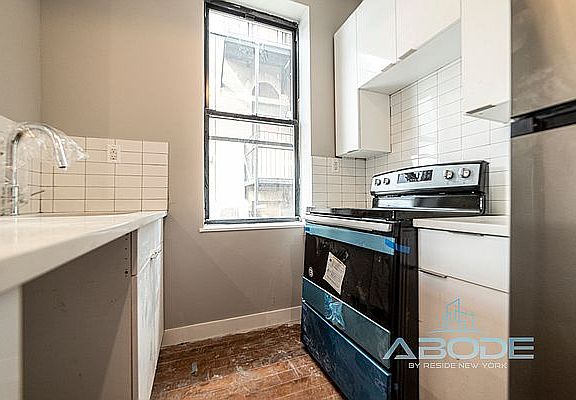 2nd image of 139 Tompkins Ave #4F