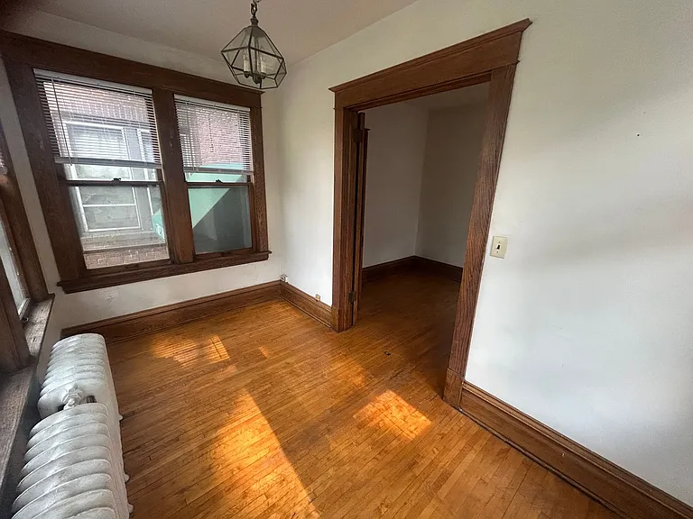 702 Holly Ave — Photo 3