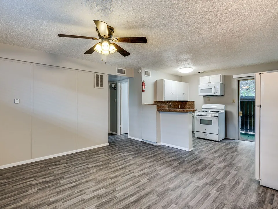 Villa Capri Apartments