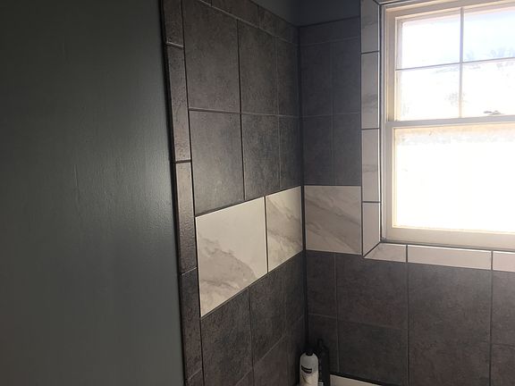 3rd image of 208 Forest Dr