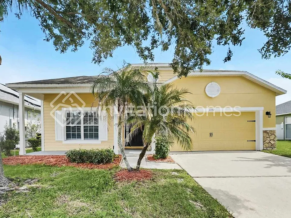 13161 Sapphire Falls Ln