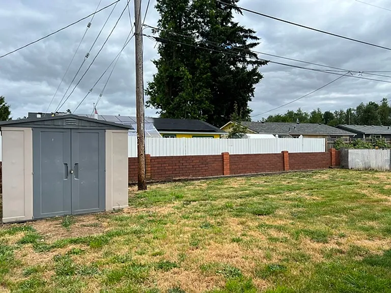 385 Dianne Ct — Photo 38