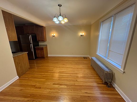 2nd image of 4452 W Gunnison St #2
