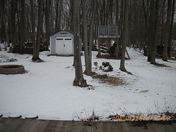3rd image of 2874 Greenhurst Ave