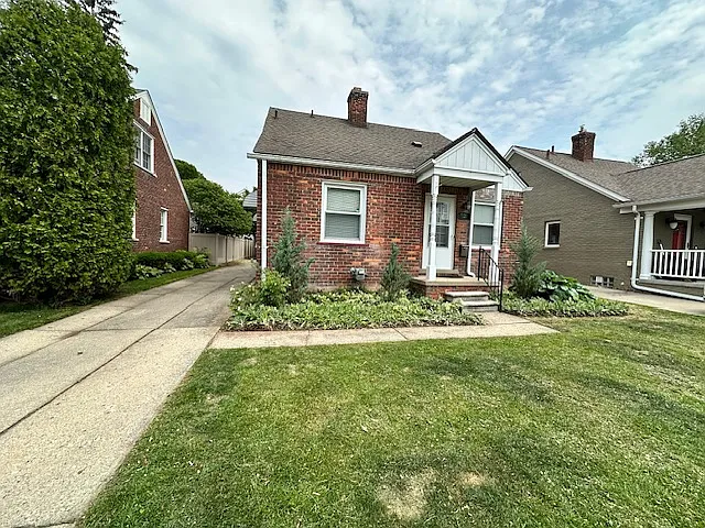 3 bed, 1088 sqft, $2,200 — Photo 2