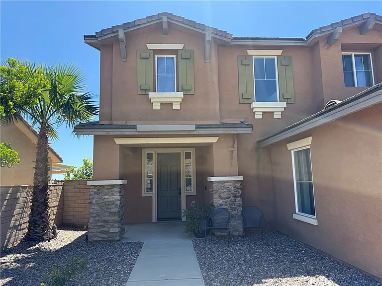 29204 Gateway Dr — Photo 5
